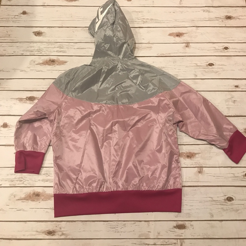 Nike Free Spin Windrunner Jacket - Picture 2 of 4